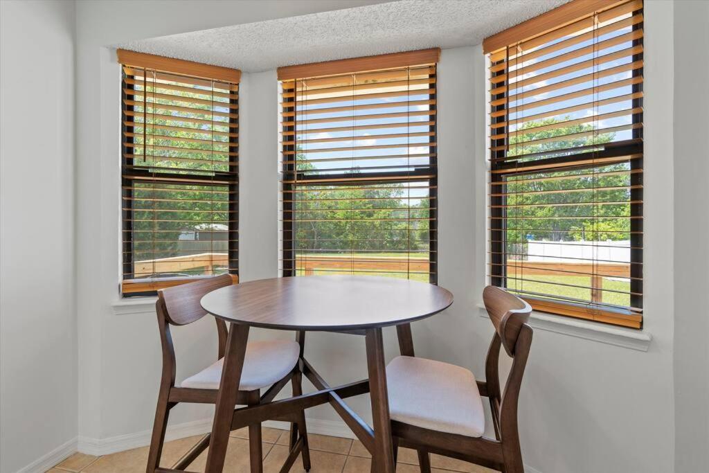 Spacious Home Near Beach, Large Yard, Game Room And Dog Friendly Τζάκσονβιλ Εξωτερικό φωτογραφία